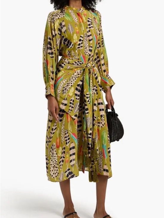 FARM Rio Dresses & Skirts - Farm Rio Printed Crepe De Chine Midi Dress